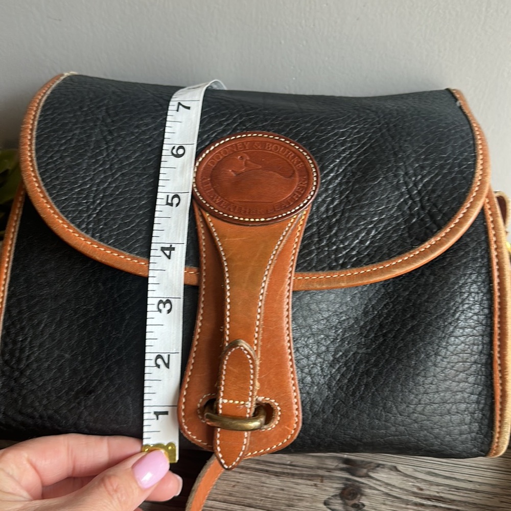 Dooney & Bourke crossbody purse good used condition - Picture 13 of 15
